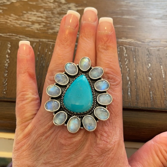 Krush Kandy Moonstone Cluster - Picture 4 of 4